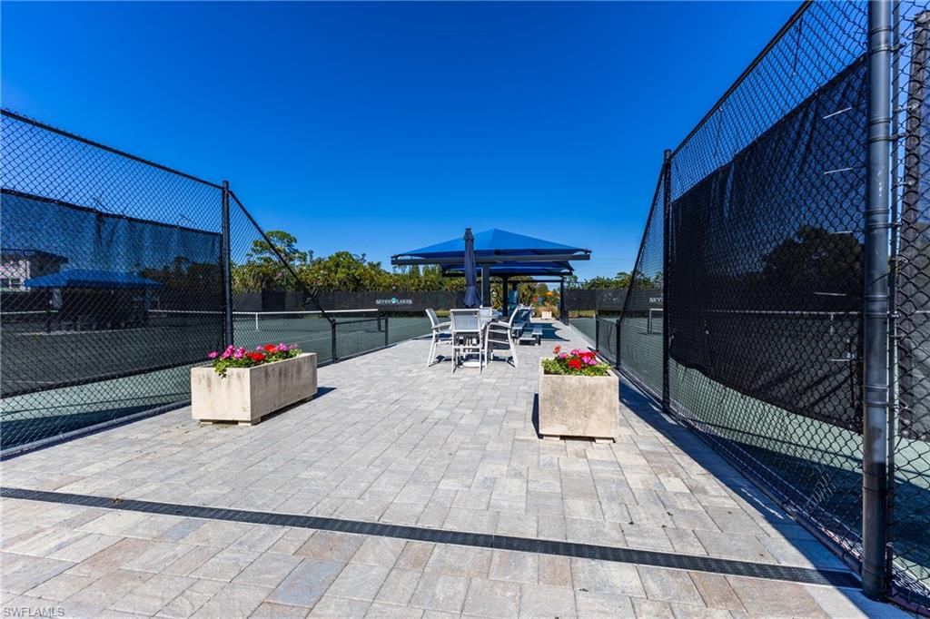 SEVEN LAKES - Residential
