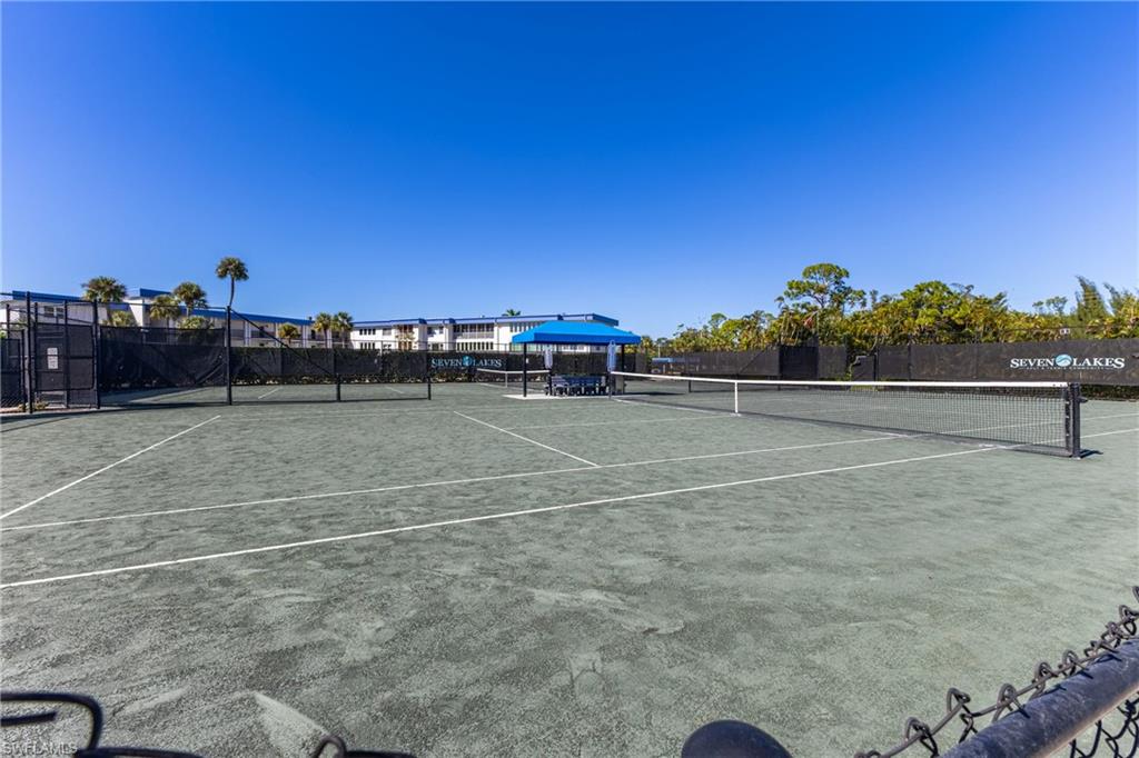 SEVEN LAKES - Residential