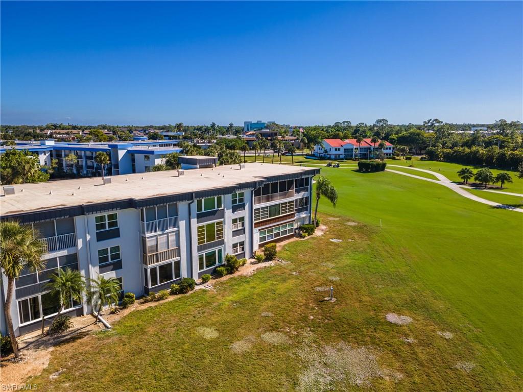 SEVEN LAKES - Residential