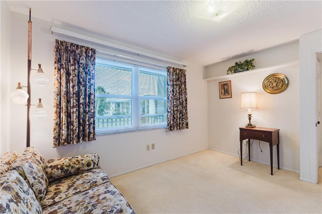 SEVEN LAKES - Residential
