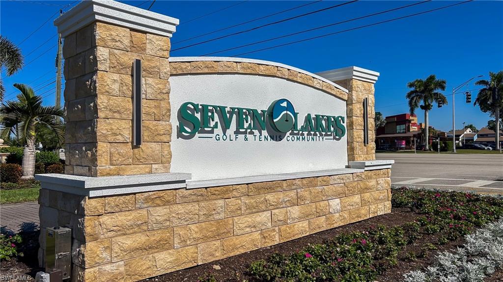 SEVEN LAKES - Residential