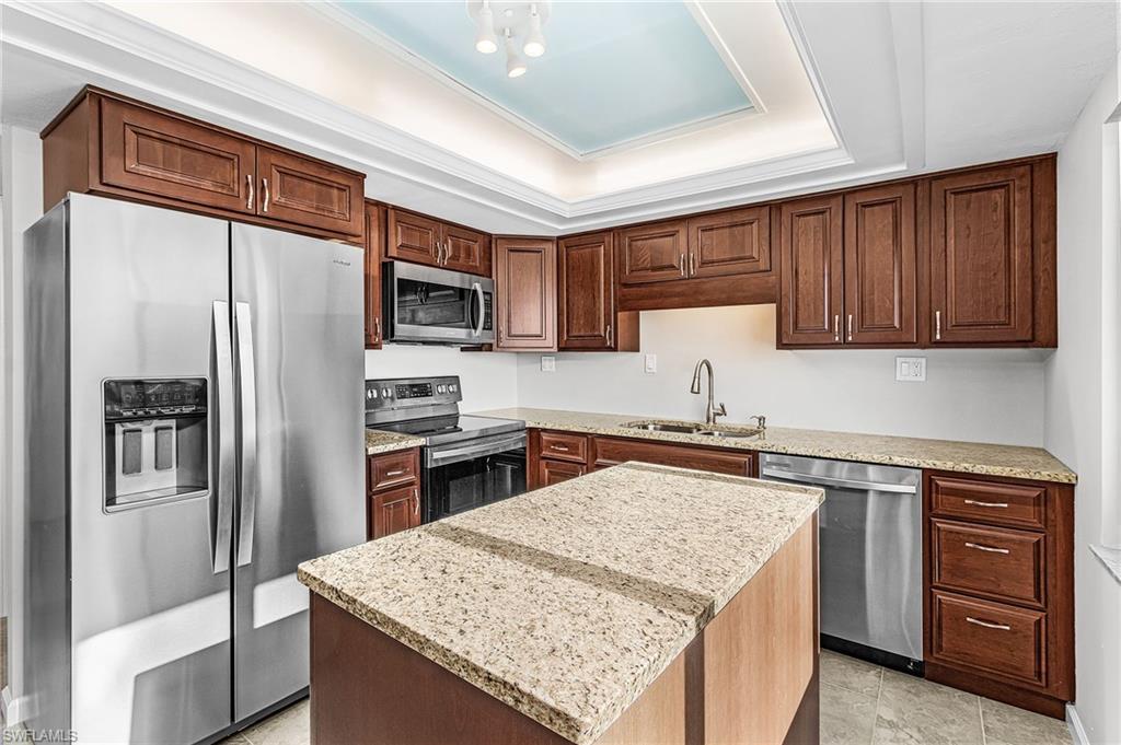 CASCADES CONDO - Residential