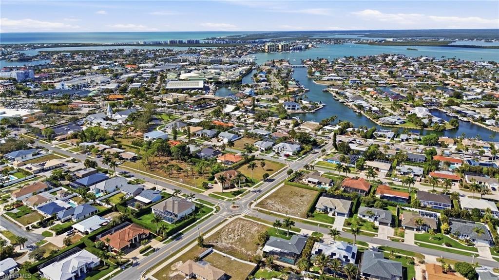 MARCO ISLAND - Land
