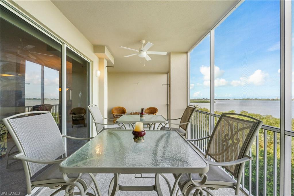 VINTAGE BAY - Residential
