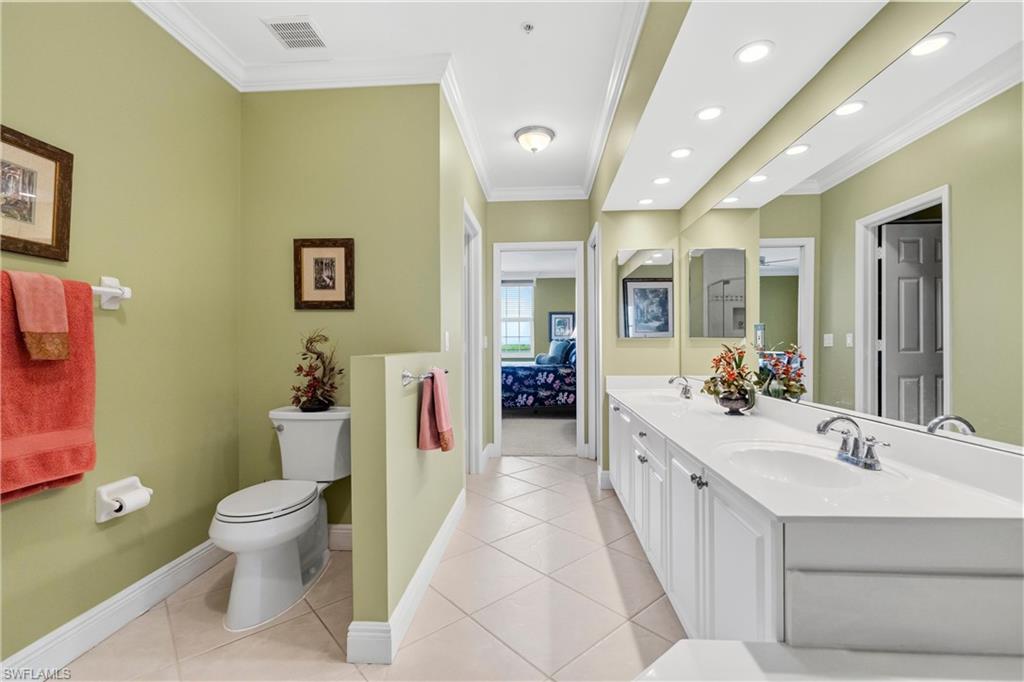 VINTAGE BAY - Residential