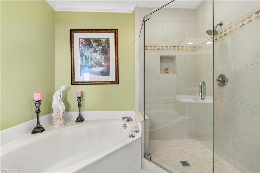 VINTAGE BAY - Residential