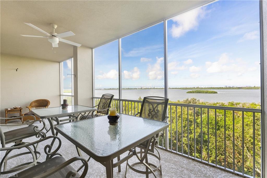 VINTAGE BAY - Residential