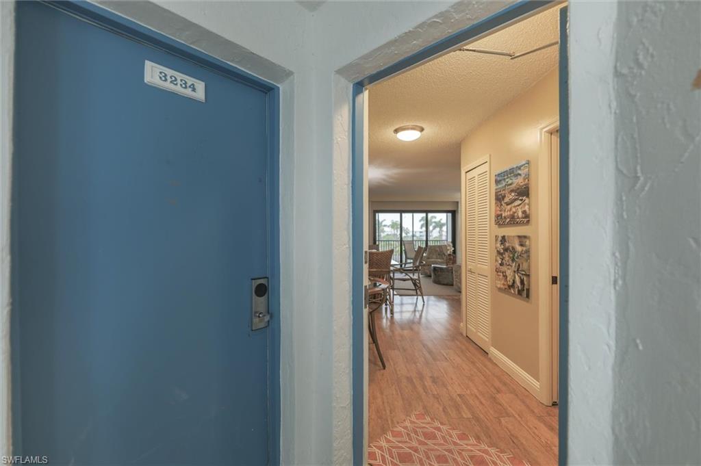 TENNIS VILLAS - Residential