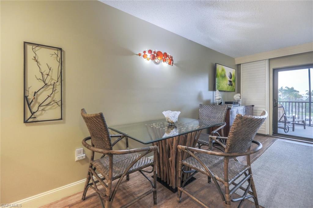 TENNIS VILLAS - Residential