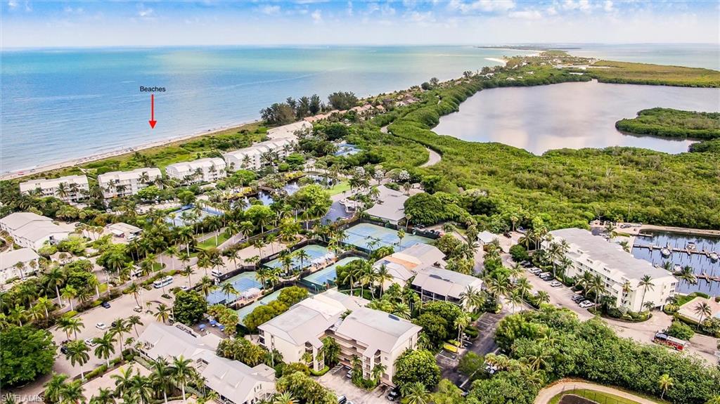 TENNIS VILLAS - Residential