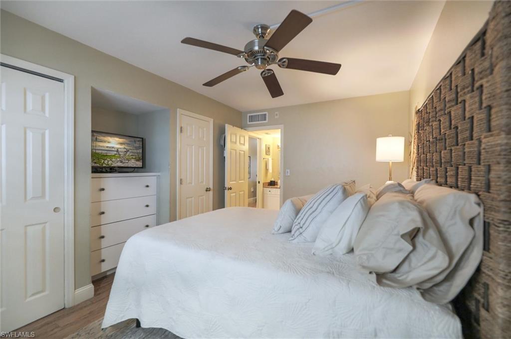 TENNIS VILLAS - Residential