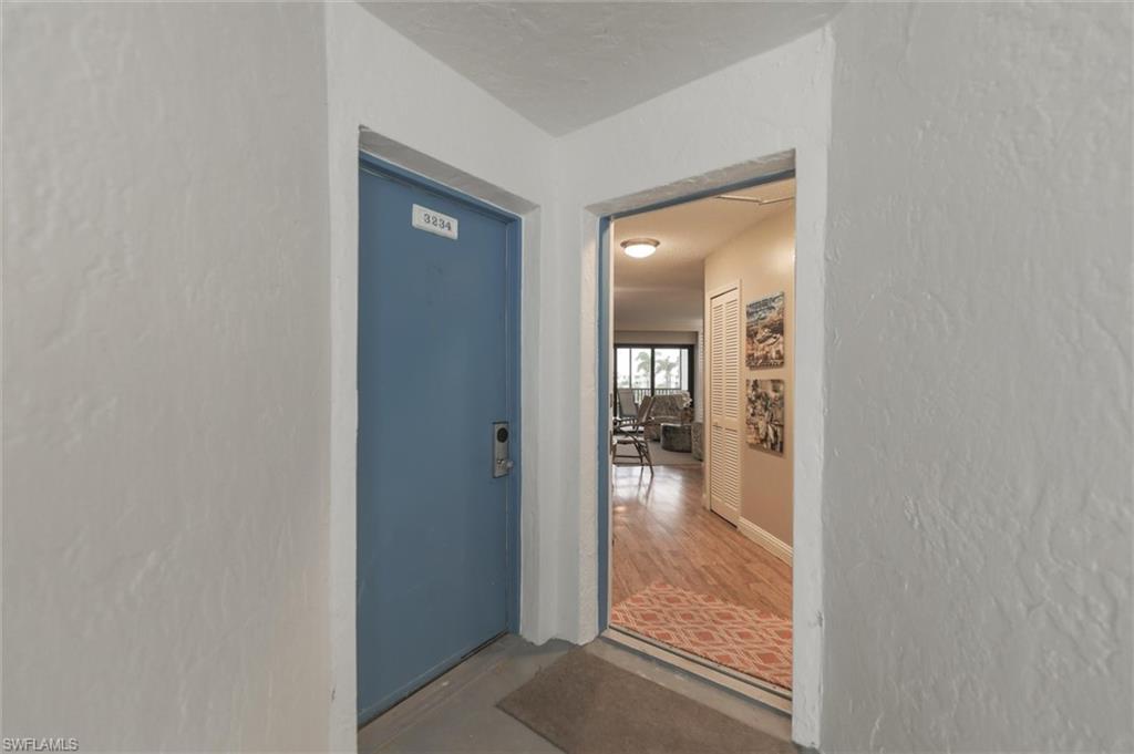 TENNIS VILLAS - Residential