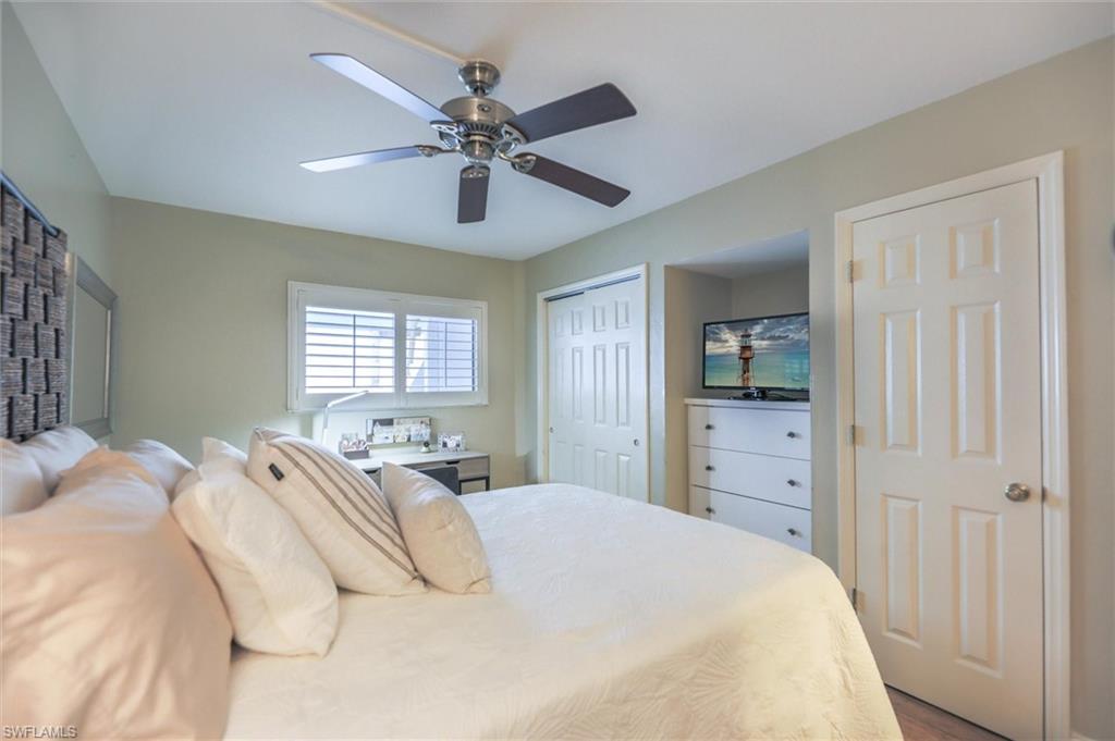 TENNIS VILLAS - Residential