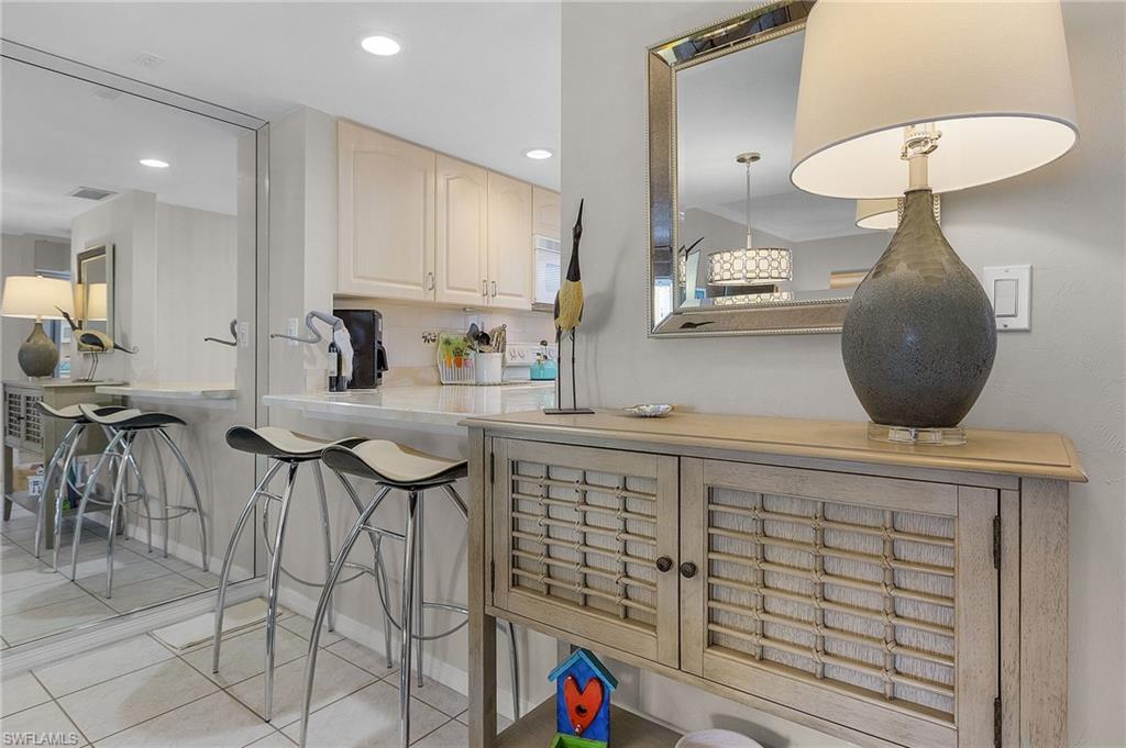 ROYAL PELICAN TOWNHOUSE - Residential