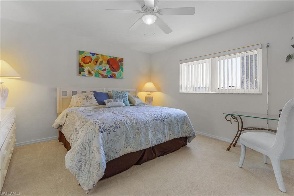ROYAL PELICAN TOWNHOUSE - Residential