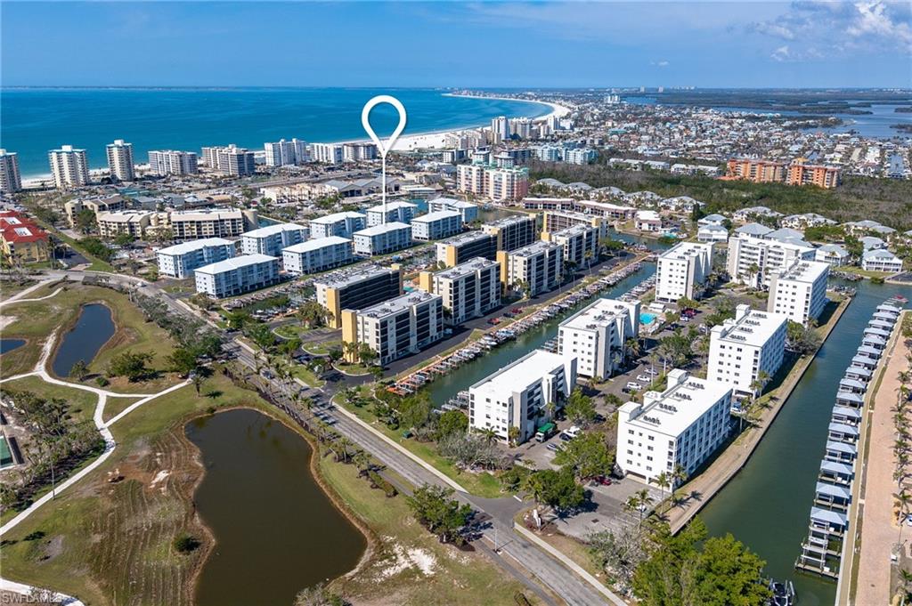 ROYAL PELICAN TOWNHOUSE - Residential