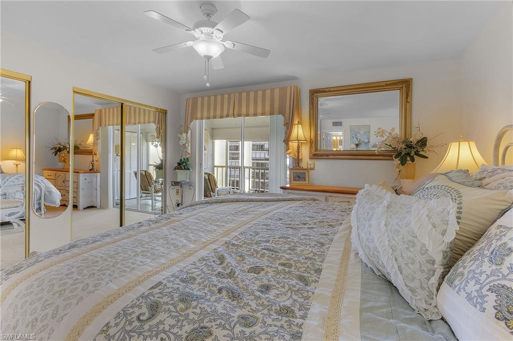 ROYAL PELICAN TOWNHOUSE - Residential