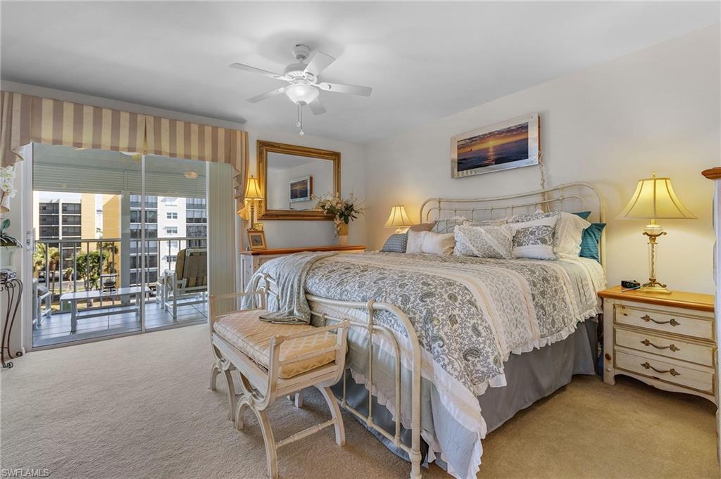 ROYAL PELICAN TOWNHOUSE - Residential