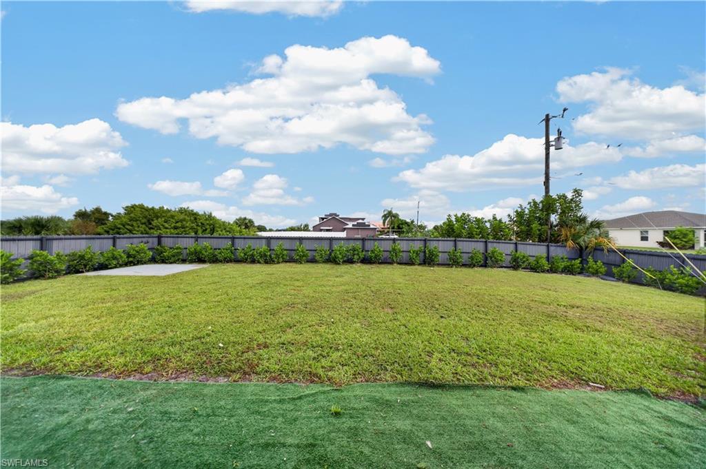 CAPE CORAL - Residential