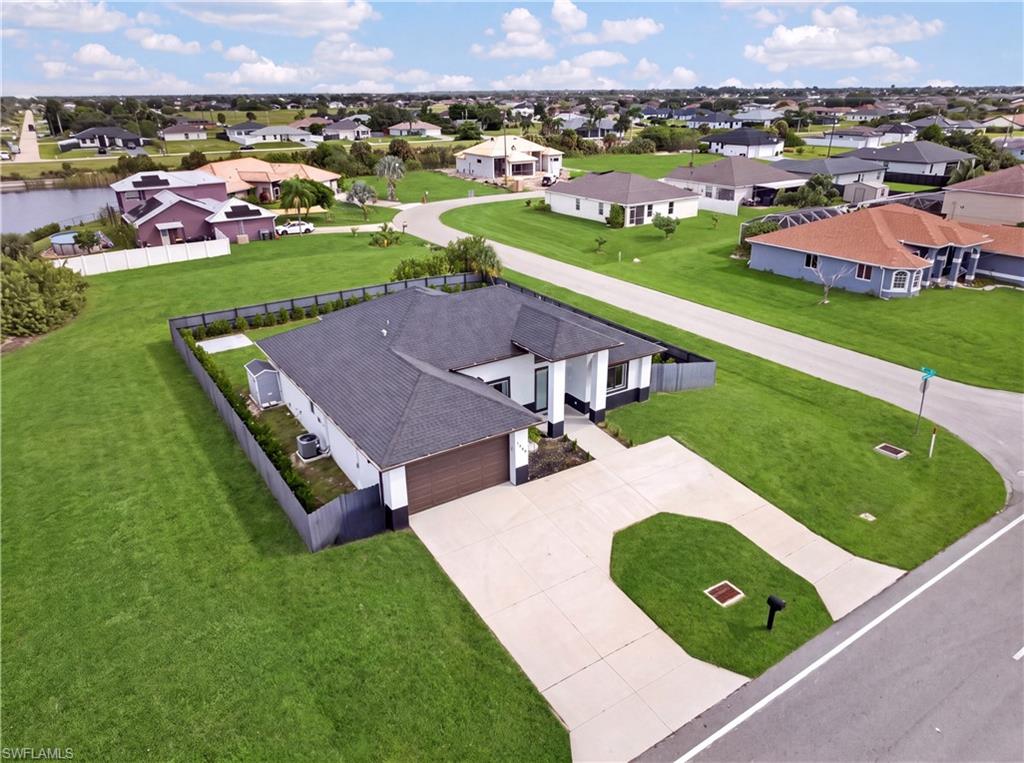 CAPE CORAL - Residential
