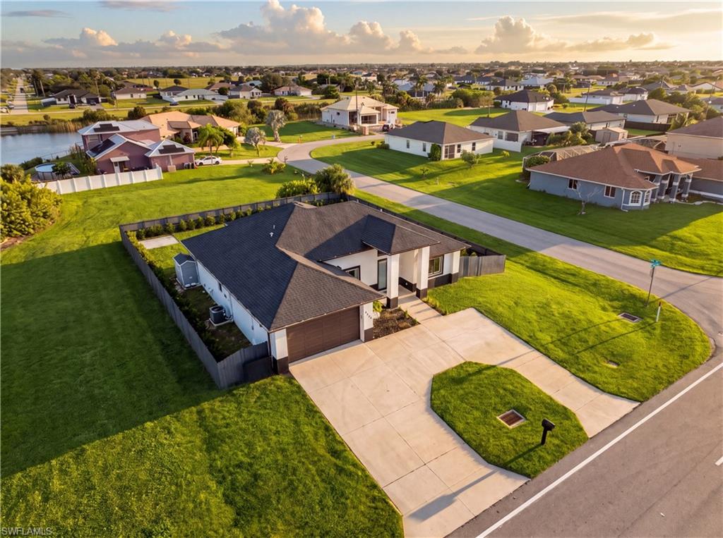 CAPE CORAL - Residential