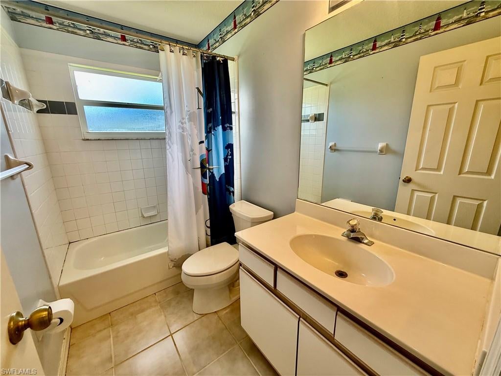 MIRROR LAKE ESTATES - Residential