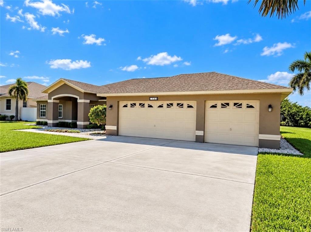MIRROR LAKE ESTATES - Residential