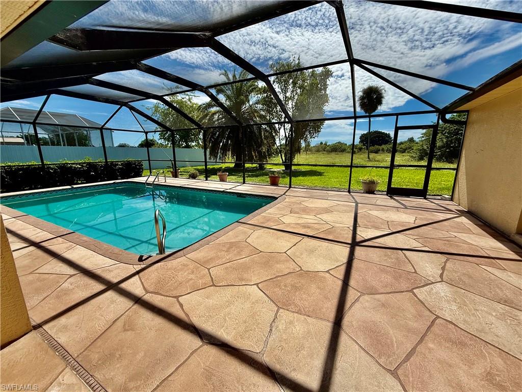 MIRROR LAKE ESTATES - Residential
