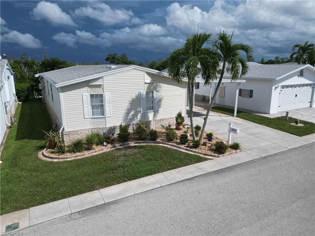 BAYSIDE ESTATES - Residential