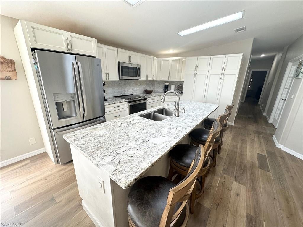 BAYSIDE ESTATES - Residential