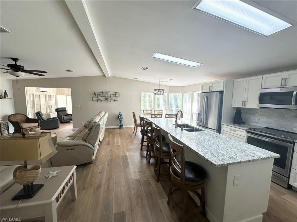BAYSIDE ESTATES - Residential