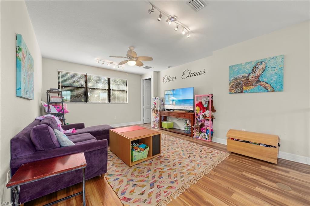 RIVERSTONE - Residential