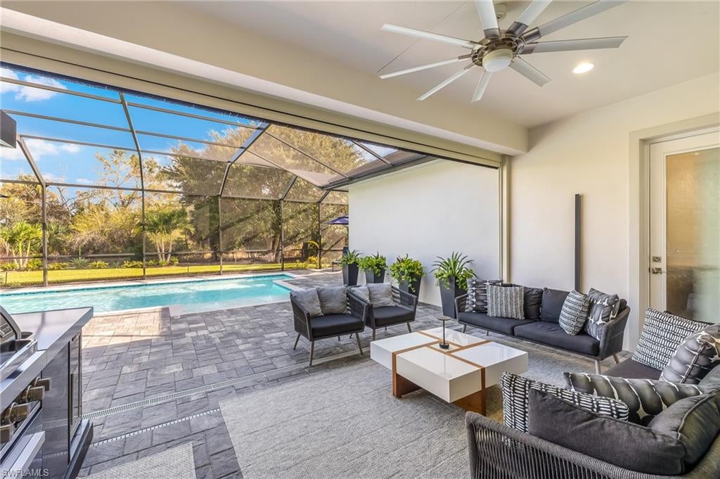 COUNTRY CLUB - Residential