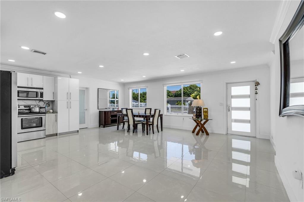 MYRTLE COVE ACRES - Residential