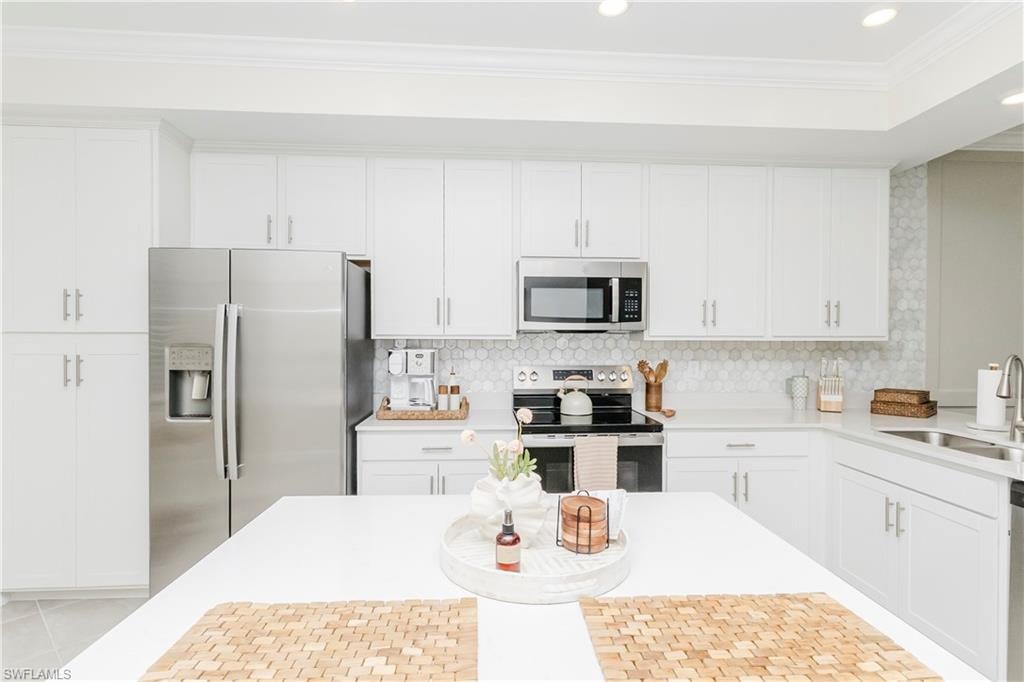 THE NATIONAL GOLF & COUNTRY CLUB AT AVE MARIA - Residential Lease