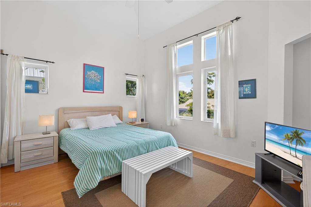 CAPTIVA BEACH - Residential