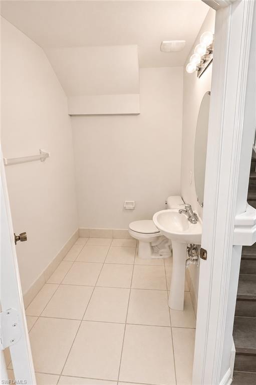 TOWNHOMES OF SAN SIMEON - Residential Lease