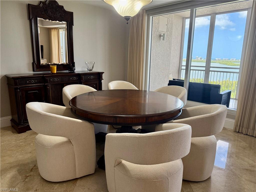 ESPERIA SOUTH - Residential Lease