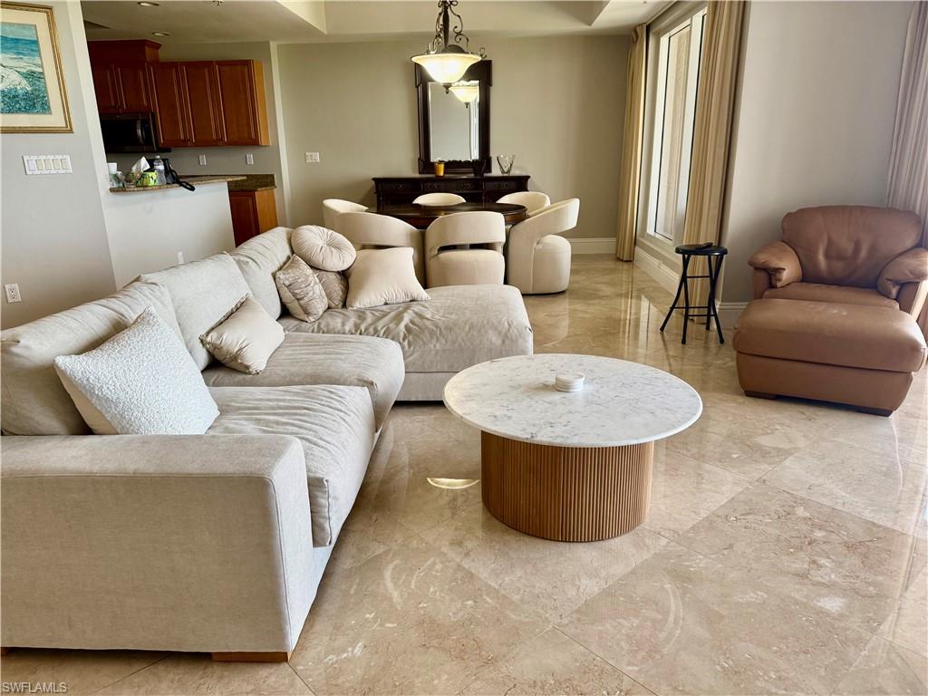 ESPERIA SOUTH - Residential Lease