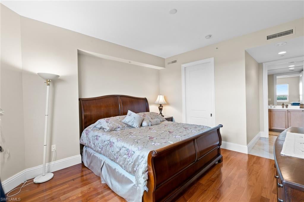 ESPERIA SOUTH - Residential Lease