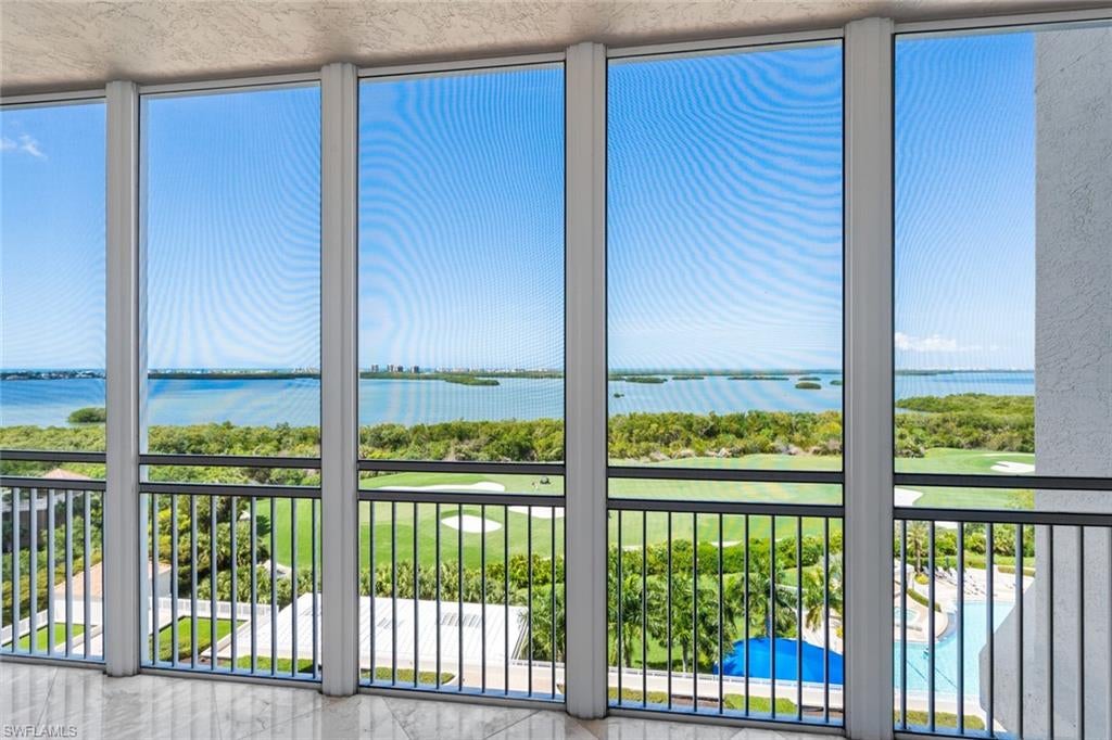 ESPERIA SOUTH - Residential Lease