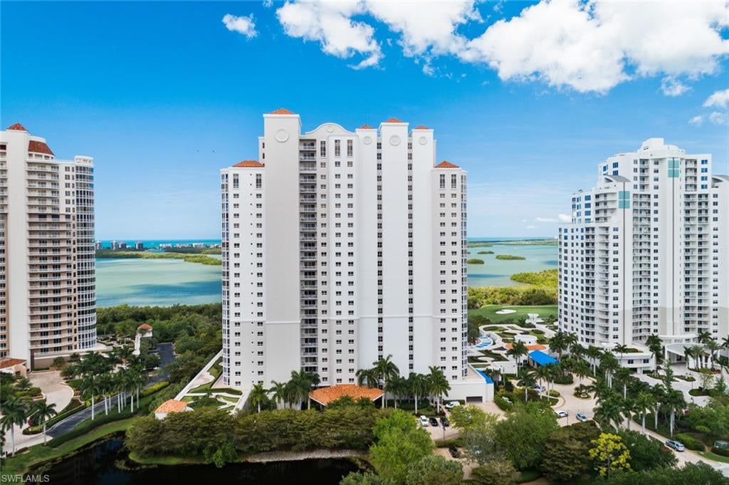 ESPERIA SOUTH - Residential Lease