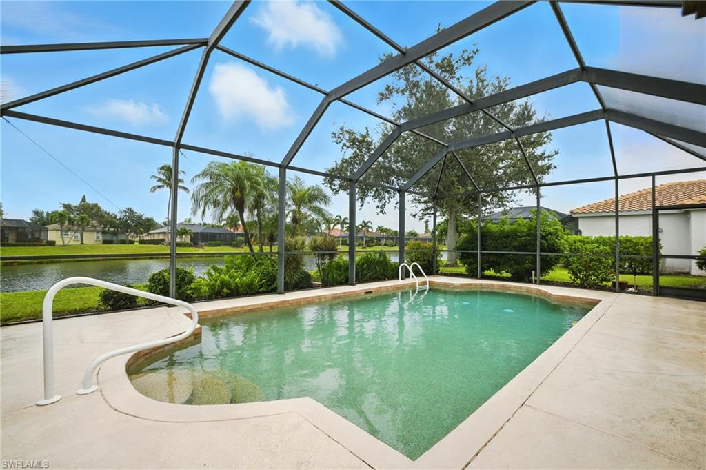 COLONIAL SHORES - Residential