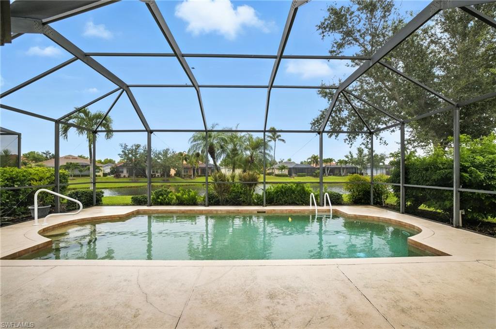 COLONIAL SHORES - Residential