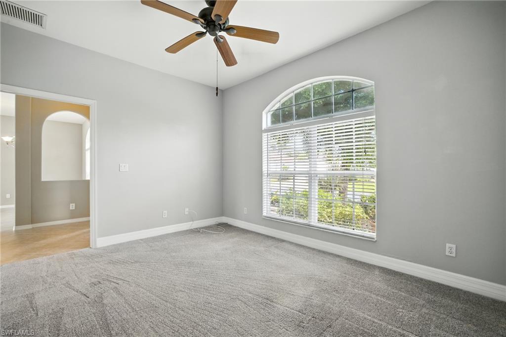 COLONIAL SHORES - Residential