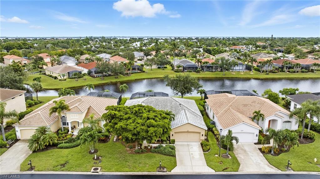 COLONIAL SHORES - Residential