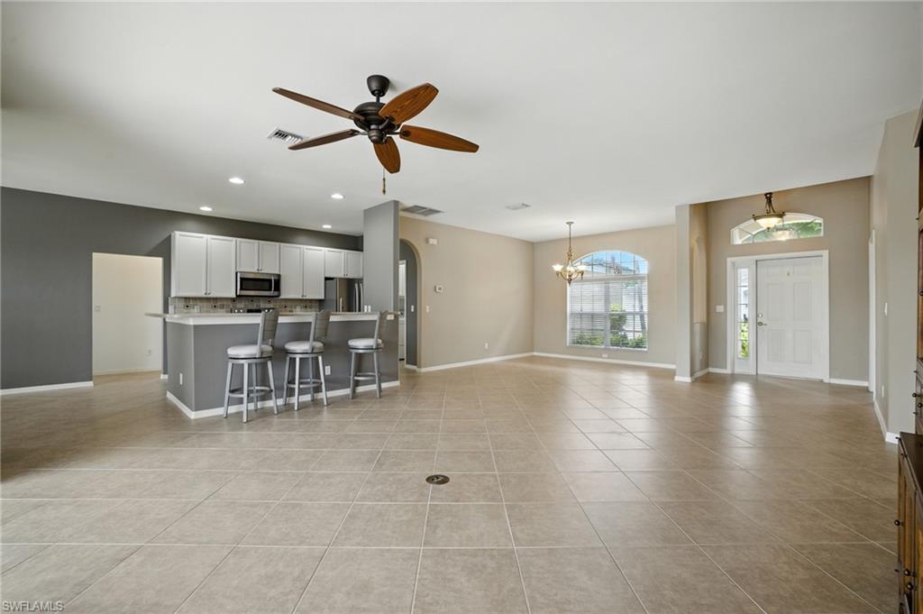 COLONIAL SHORES - Residential