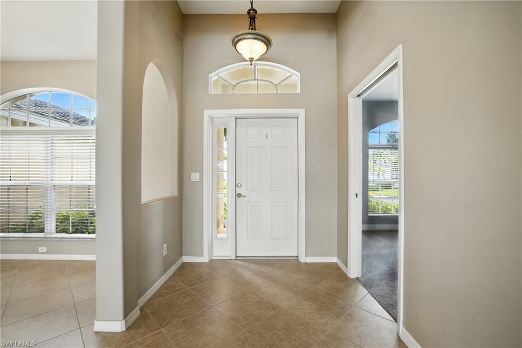 COLONIAL SHORES - Residential