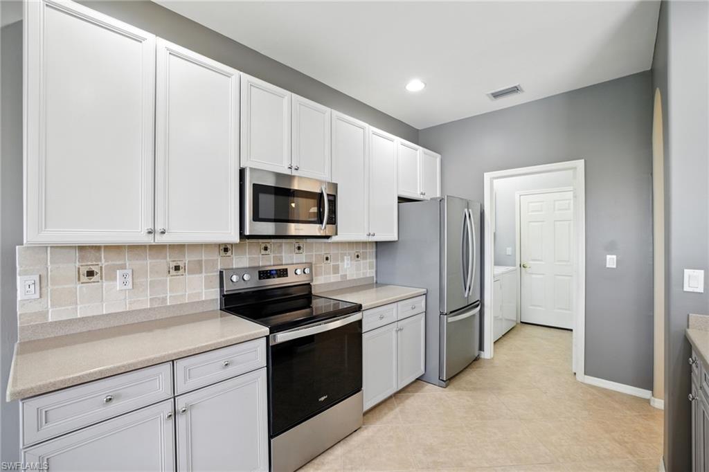 COLONIAL SHORES - Residential