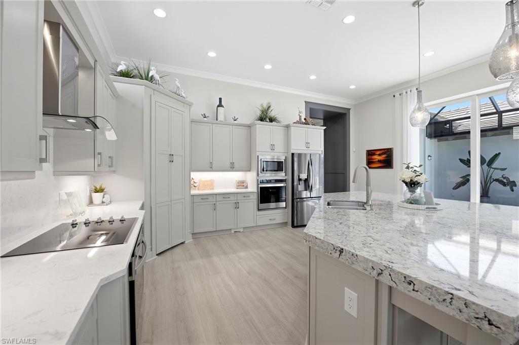 ISLES OF COLLIER PRESERVE - Residential